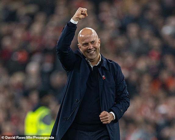 LIVERPOOL, ENGLAND - Saturday, November 9, 2024: Liverpool's head coach Arne Slot celebrates after the FA Premier League match between Liverpool FC and Aston Villa FC at Anfield. Liverpool won 2-0. (Photo by David Rawcliffe/Propaganda)