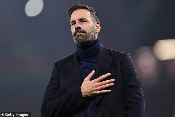 MANCHESTER, ENGLAND - OCTOBER 30: Ruud van Nistelrooy the interim head coach / manager of Manchester United reacts towards the fans at full time during the Carabao Cup Fourth Round match between Manchester United and Leicester City   at Old Trafford on October 30, 2024 in Manchester, England. (Photo by Robbie Jay Barratt - AMA/Getty Images)