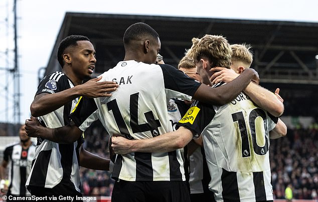 Newcastle came from a goal down to beat Nottingham Forest 3-1 at the City Ground