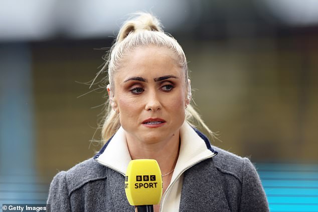 Steph Houghton backed up Wright and questioned if Skinner’s tactics are holding United back