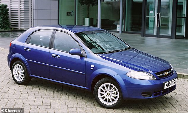 The Chevrolet Lacetti is an early 2000s hatchback that sold in relatively limited numbers. Of the 1,380 MOT'd this year, 48.9% failed at the first attempt