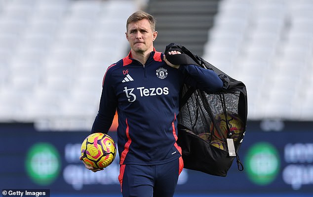 Darren Fletcher's three-game touchline ban for an incident in Man United's win over Brentford has been reduced on appeal