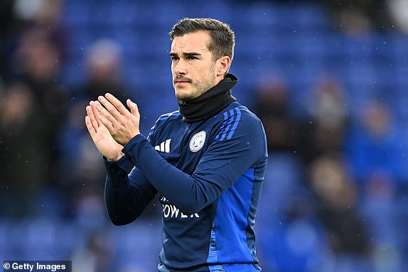 LEICESTER, ENGLAND - NOVEMBER 23: Harry Winks of Leicester City applauds the fans prior to the Premier League match between Leicester City FC and Chelsea FC at The King Power Stadium on November 23, 2024 in Leicester, England. (Photo by Michael Regan/Getty Images)