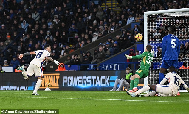 Fernandez, who had provided the assist for Jackson's goal, increased Chelsea's advantage