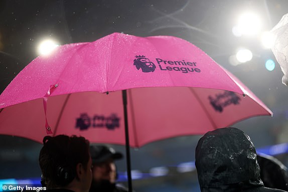 MANCHESTER, ENGLAND - NOVEMBER 23: A detailed view of a Premier League umbrella prior to the Premier League match between Manchester City FC and Tottenham Hotspur FC at Etihad Stadium on November 23, 2024 in Manchester, England. (Photo by Carl Recine/Getty Images)