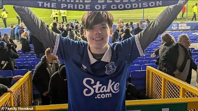 15-year-old Mackenzie Kinsella saved £1,500 to travel from Sydney to watch Everton at Goodison