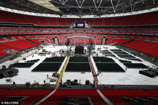 Wembley will be packed on Saturday with 90,000 spectators watching from the stands