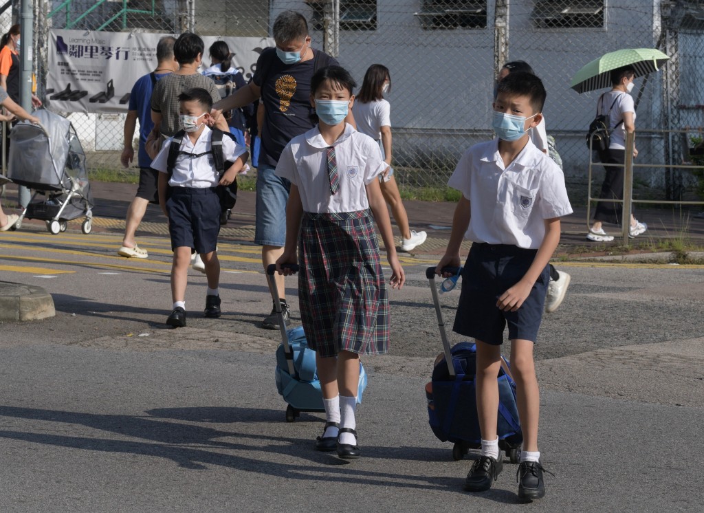 近年本港學齡人口結構性下跌。