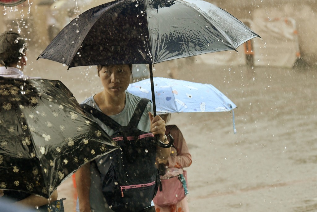 在復活節假期間，將有驟雨及雷暴。資料圖片