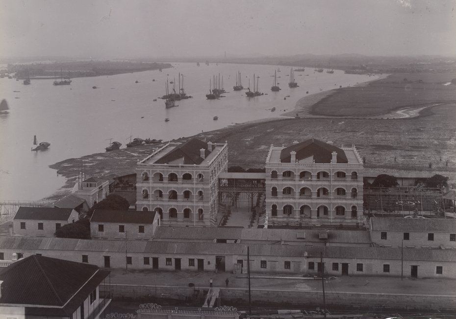 廣州旅遊打卡好去處2024｜2. 孫中山大元帥府紀念館 1909年的廣東省城河南士敏土廠，南北大樓有空中走廊相連，走廊其後被清拆。