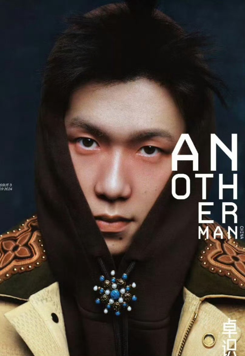 王楚欽登上時尚雜誌《Another Man》9月號封面。