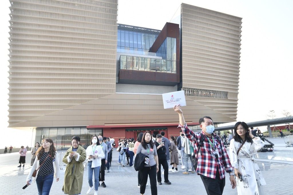 程鼎一預料下次旅遊旺季是五一黃金周。資料圖片