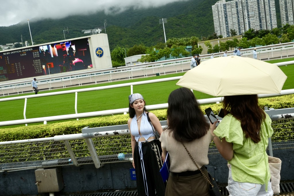 新馬季開鑼場內情況。劉駿軒攝