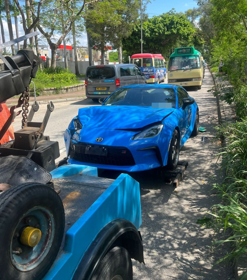 豐田由拖車拖走。車cam L（香港群組）吳知圖片