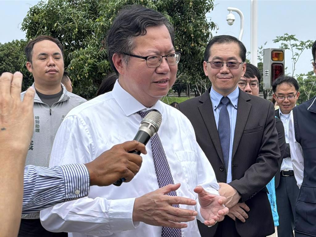 前台灣桃園市長鄭文燦涉貪，已辭去海基會董事長職務。中時