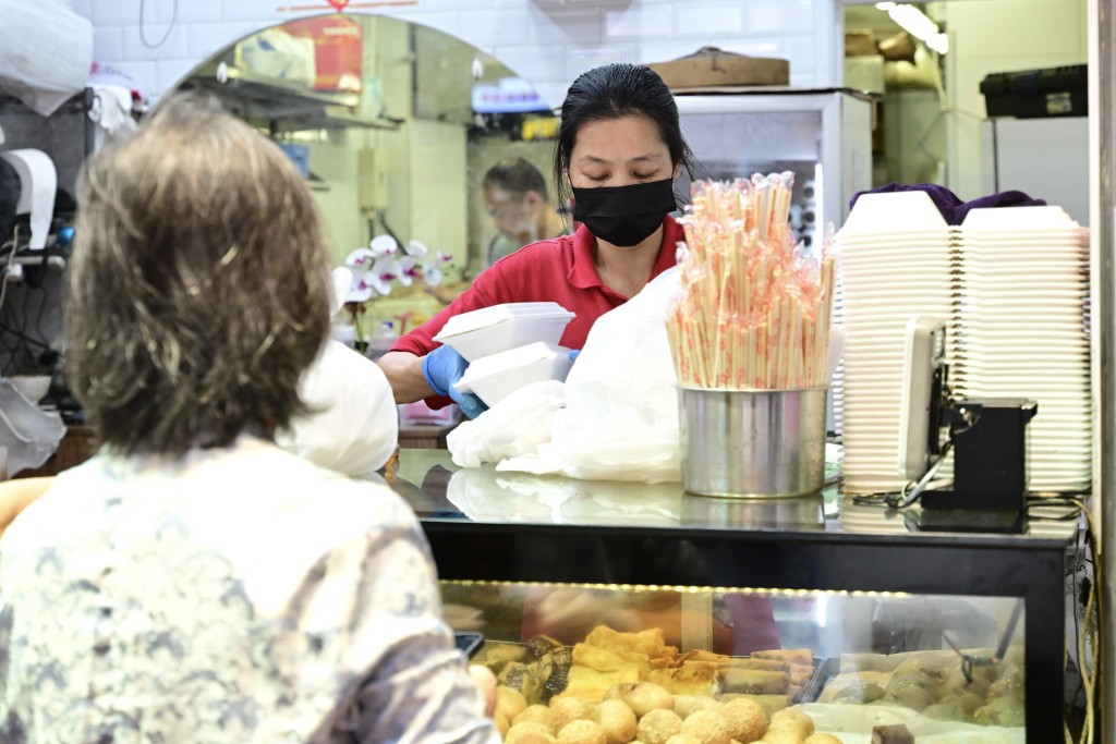 黃傑龍指，目前最簡單的理解，是若客人點餐時表明是外賣就屬「外賣」。資料圖片