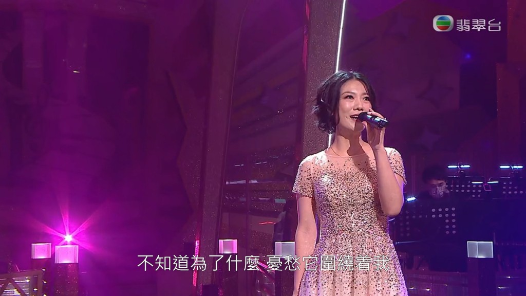 2021年，龍婷登上TVB音樂節目《流行經典50年》獻唱鄧麗君歌曲《千言萬語》。