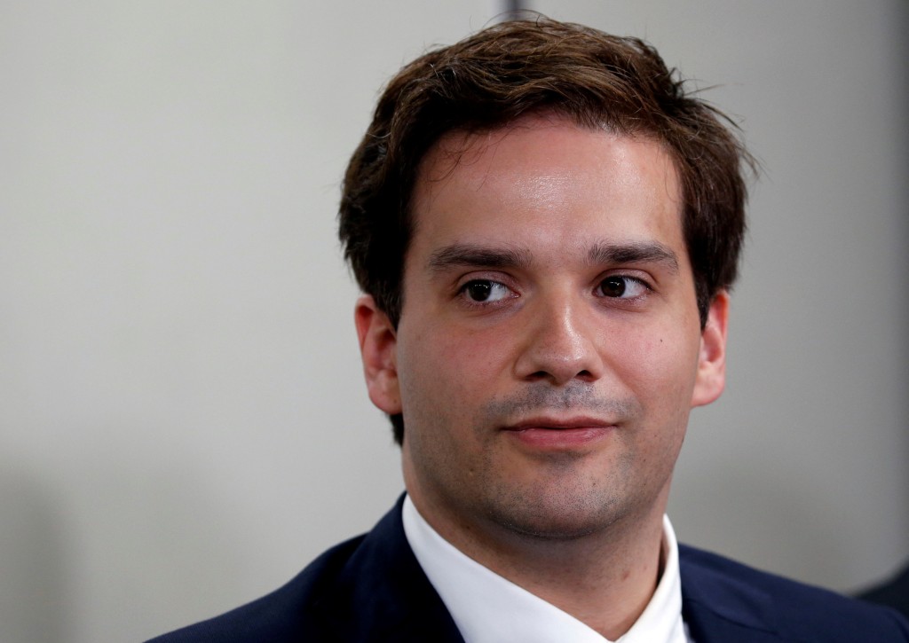 Mark Karpeles 2014年聲稱被盜走逾74萬枚比特幣，令平台倒閉，其後又戲劇性尋回14萬枚比特幣。