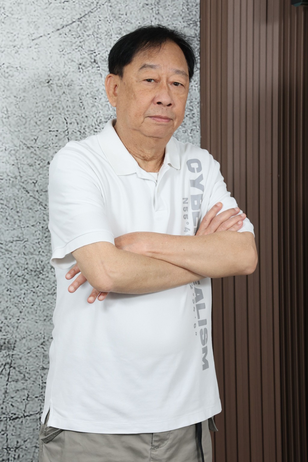 74歲黎彼得曾經有「鬼馬填詞人」之稱。