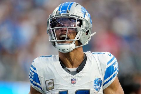 Amon-Ra St. Brown von den Detroit Lions spielt in der NFL