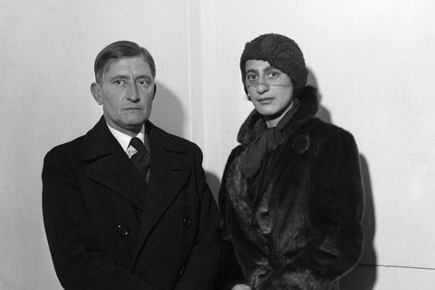 Anni Albers mit ihrem Ehemann Josef im Jahr 1933