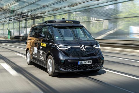 Für die Robo-Taxen wird man auf den VW-Elektro-Bulli ID.Buzz setzen