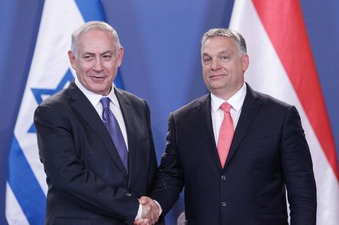 Israels Ministerpräsident Benjamin Netanjahu (l.) und Ungarns Regierungschef Viktor Orban