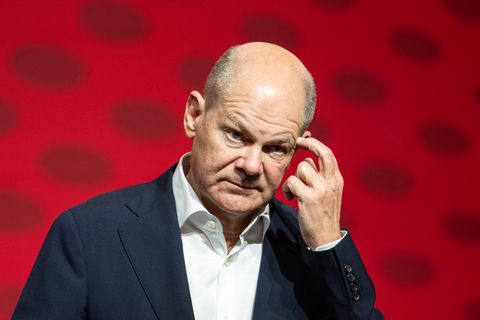 Bundeskanzler Olaf Scholz (SPD) beim DEMO-Kommunalkongress in Berlin