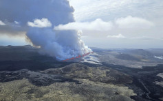 冰岛雷恰角半岛火山再度喷发 岩浆喷发高达50米