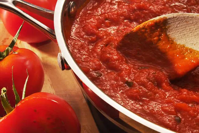 Photo of pasta and tomato sauce.