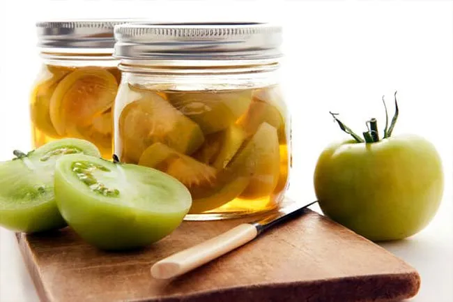 Add onions in with your green tomato pickling jar to make a tasty treat to eat on toast, mix in a potato salad, or slide into a sandwich.