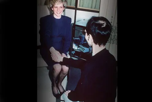 Princess Diana shakes hands with Aids victim, 1987.