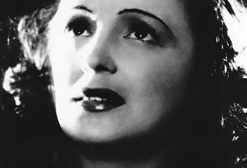 Singer Edith Piaf.