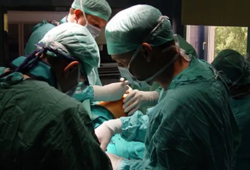 Doctors perform pancreatic cancer surgery.