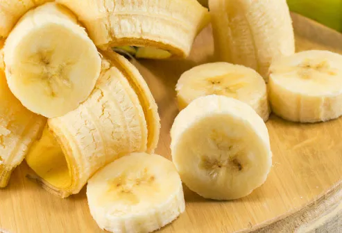 Bananas are loaded with potassium that helps prevent stroke and boosts cardiovascular health.