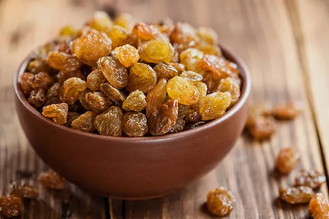 It is a myth that gin-soaked raisins help relieve RA pain. 