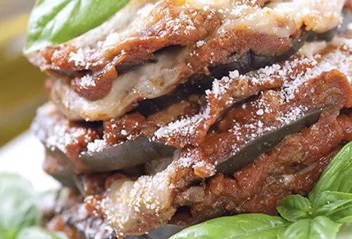 Eggplant Parmesan is a good dish to include in a low carb vegetarian diet. 