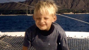 0822-alexander-ludwig-cute-kids-primary_720