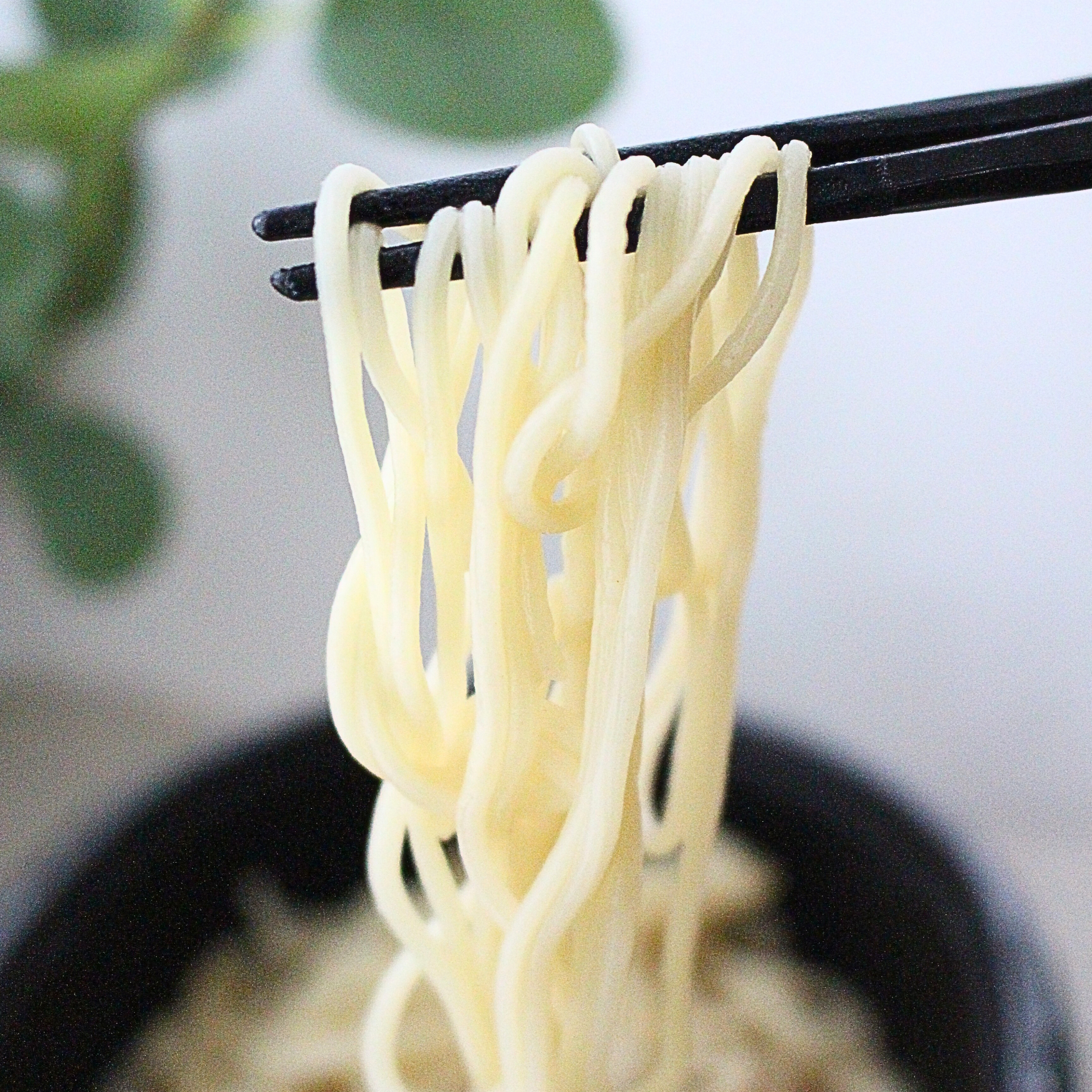 セブン-イレブンのおすすめ冷凍食品「7プレミアム とんこつラーメン」