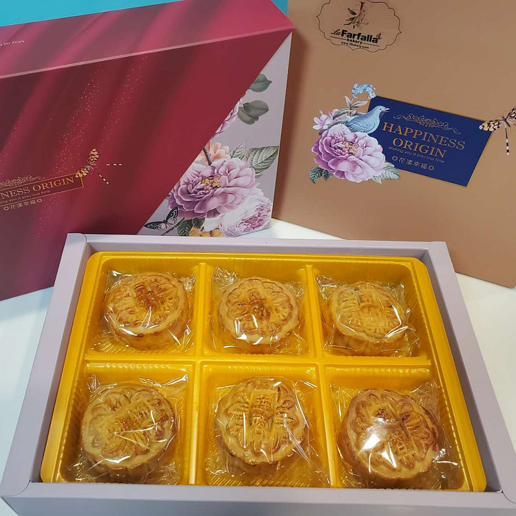 Mooncake Giftset ( 3 red bean yolks, 3 lotus seed paste yolks ) 70g each