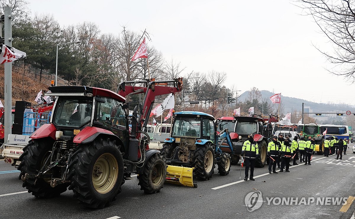 과천대로의 트랙터