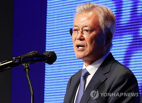 Ex-President Moon accuses Yoon gov't of creating 'most dangerous' state since Korean War