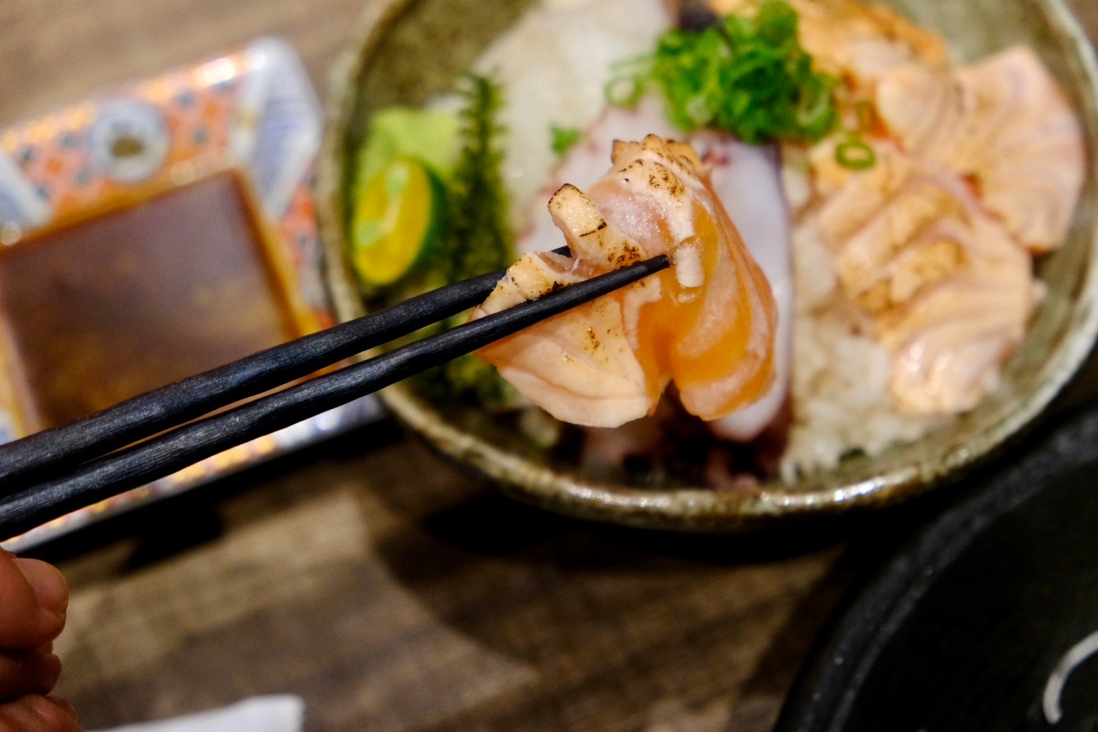 台北大安隱藏版海鮮丼！超甲組海鮮丼飯提供高CP值的頂級海味選