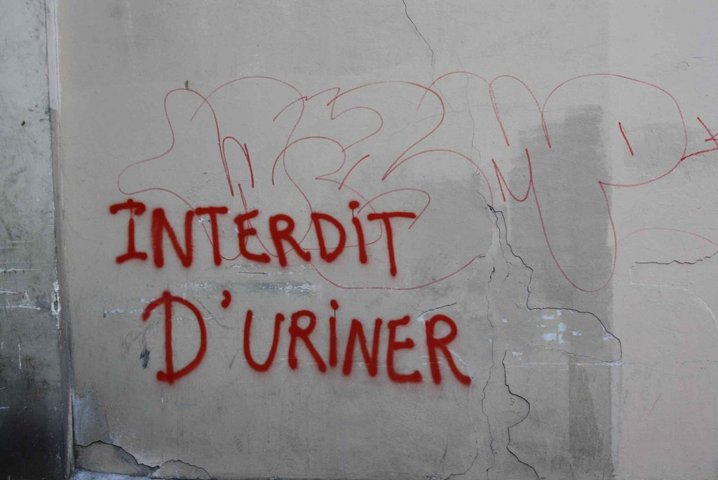 Article : Interdit d’uriner ici