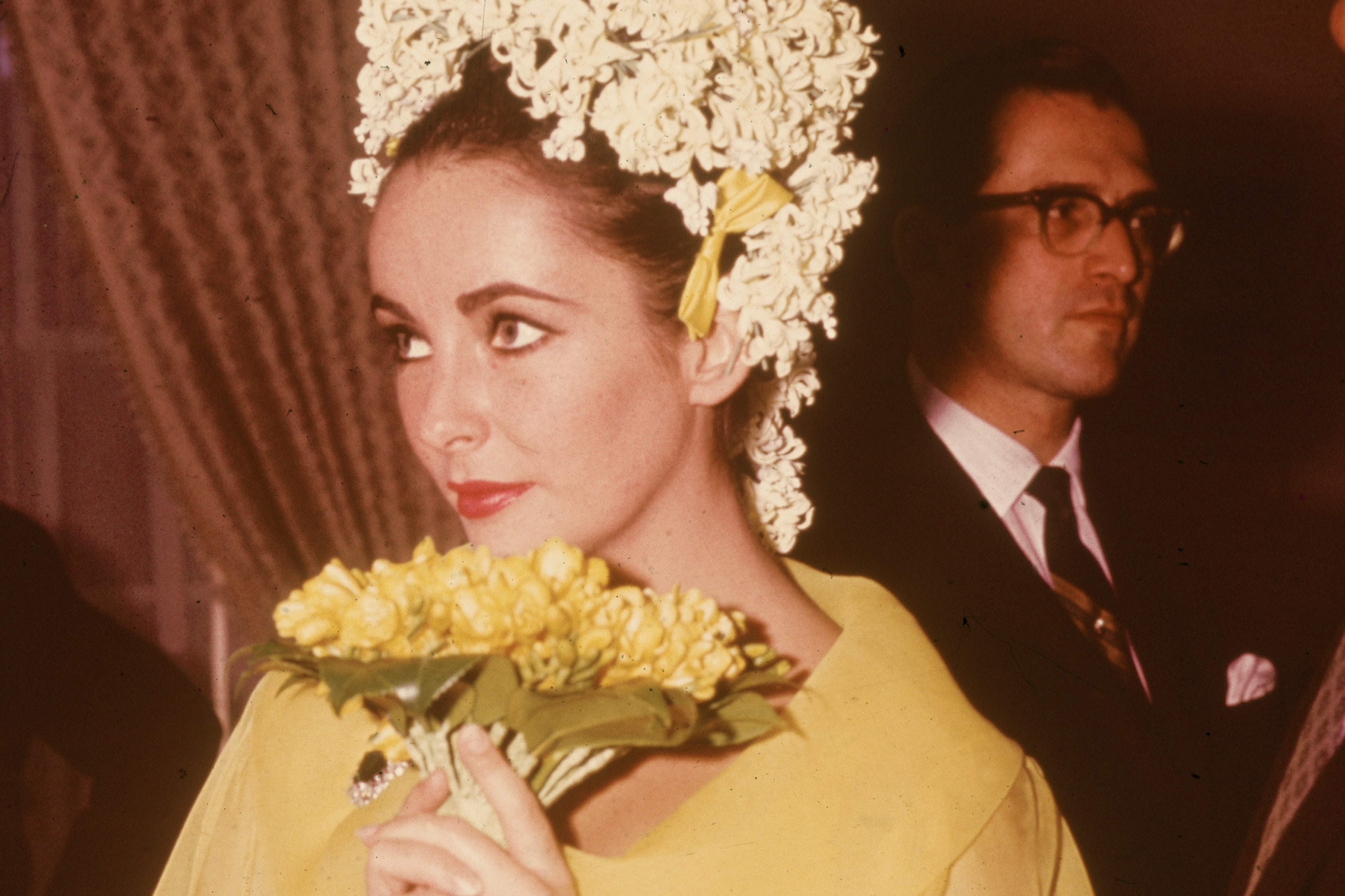 Chi era la stilista dell'abito da sposa (giallo) di Elizabeth Taylor?