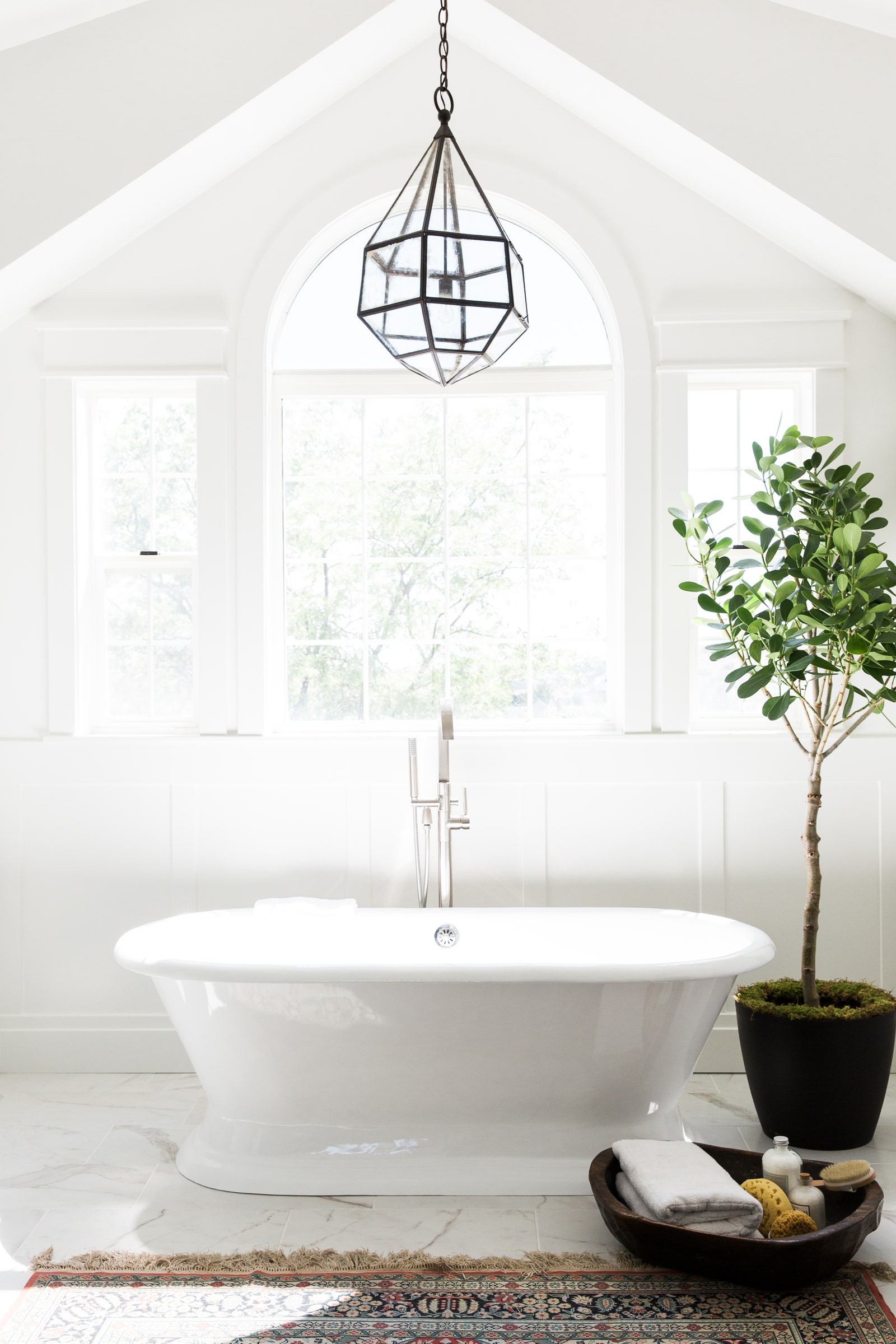 Modern farmhouse bathroom