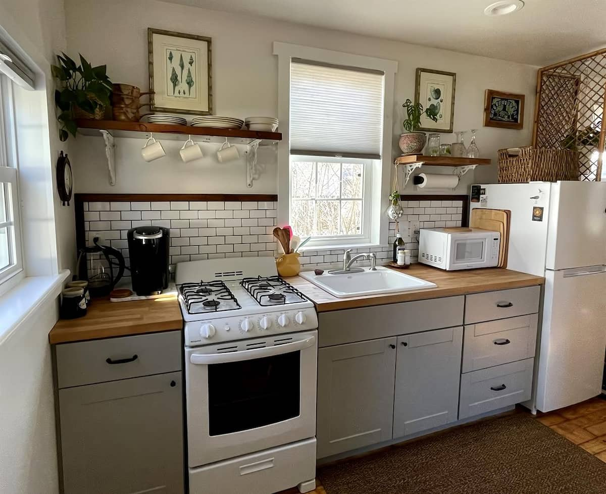 Kitchen of a Tiny Cottage home in New Jersey.