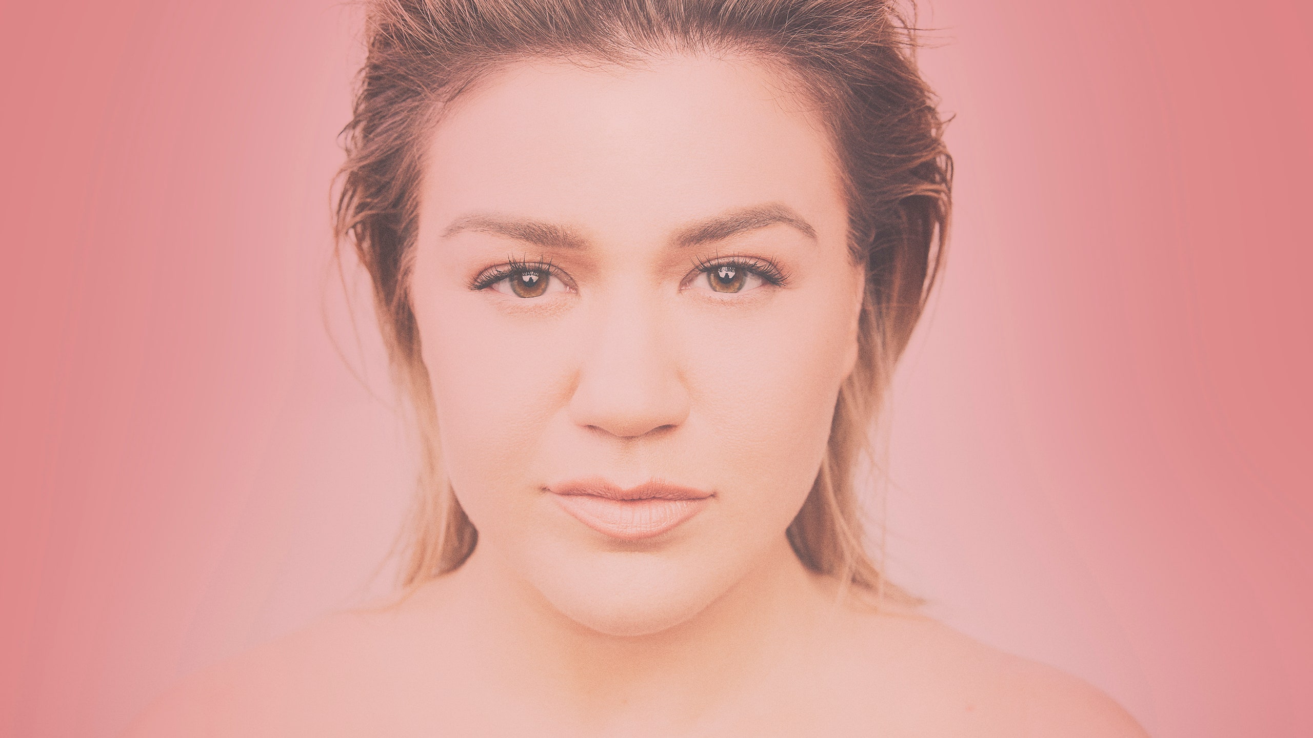 Image may contain Face Human Person Kelly Clarkson Skin Mouth and Lip