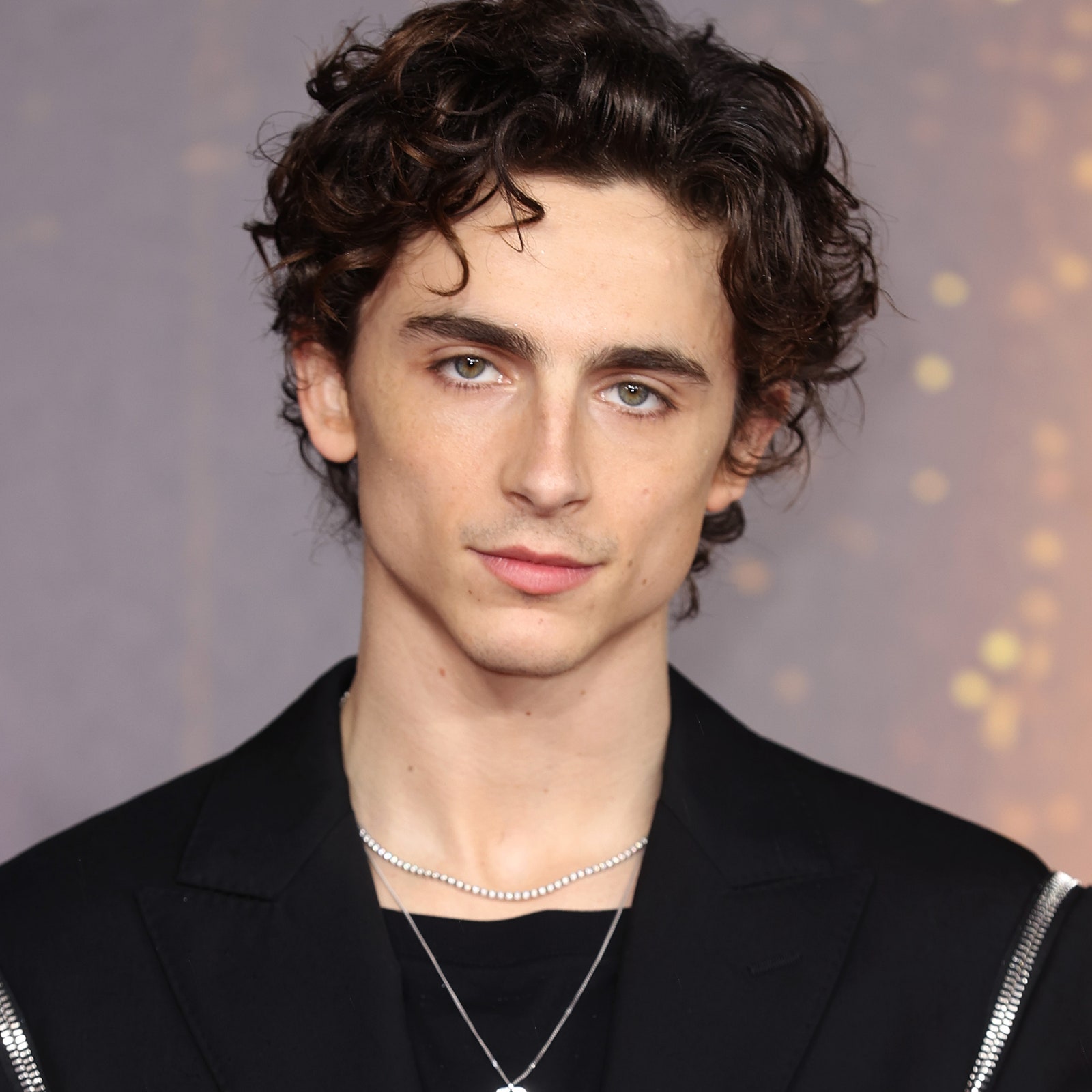 Meet The Female Groomer Behind Timothée And Austin’s Heartthrob Hair