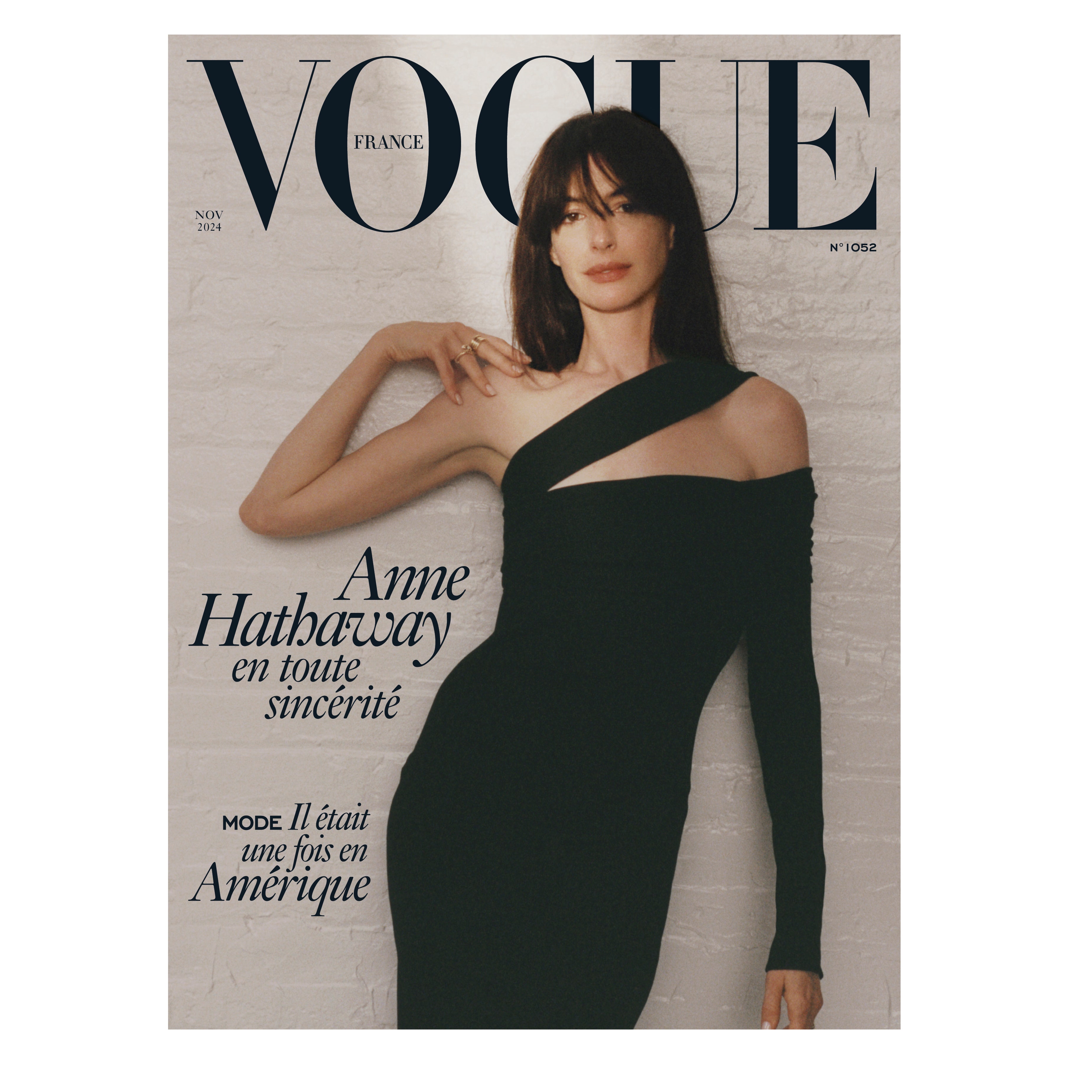 Anne Hathaway est la cover star du numéro de novembre 2024 de Vogue France